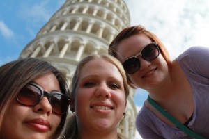 Amy, Janelle, Meaghan - Pisa